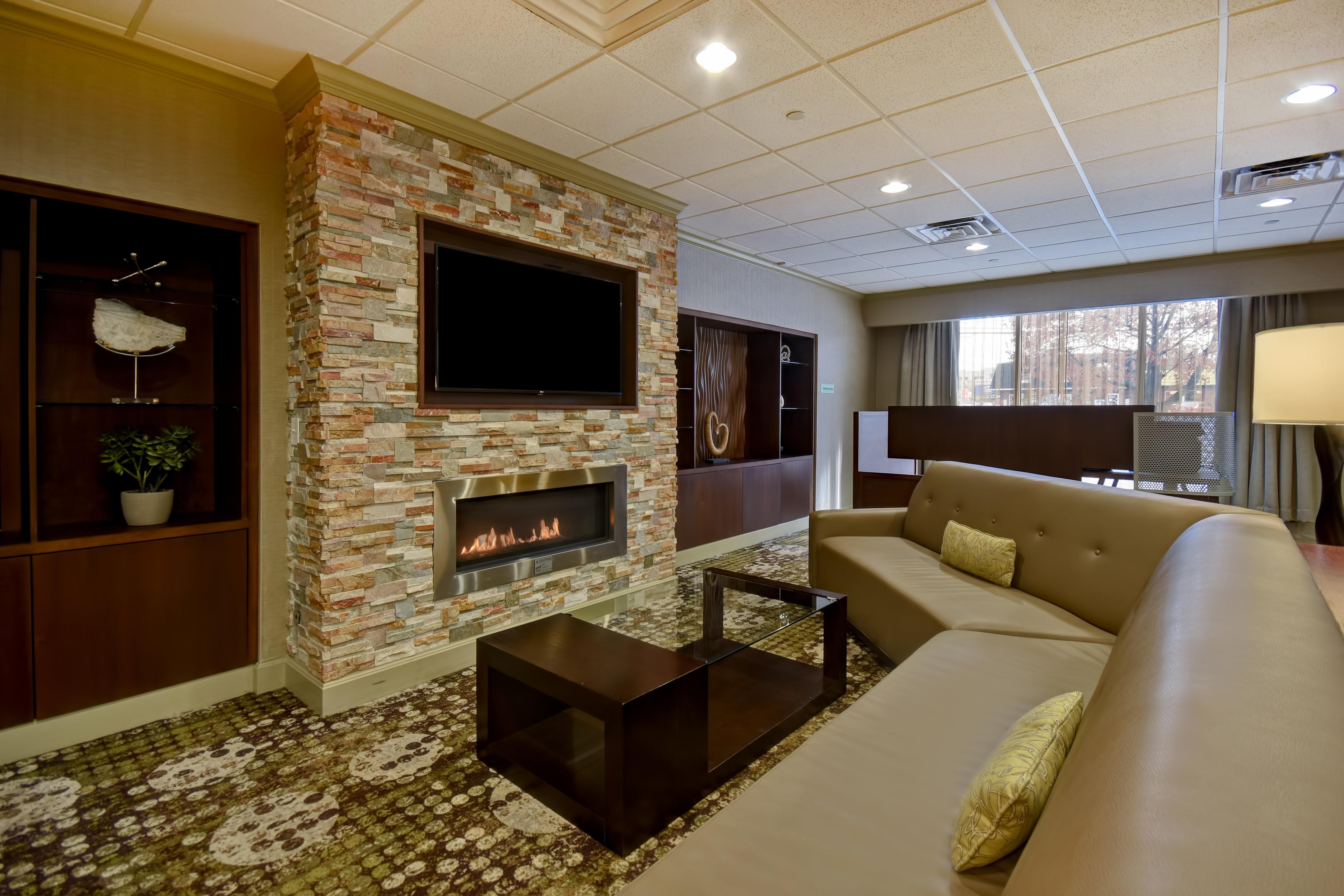 Holiday Inn Cincinnati-Riverfront By Ihg Covington Bagian luar foto