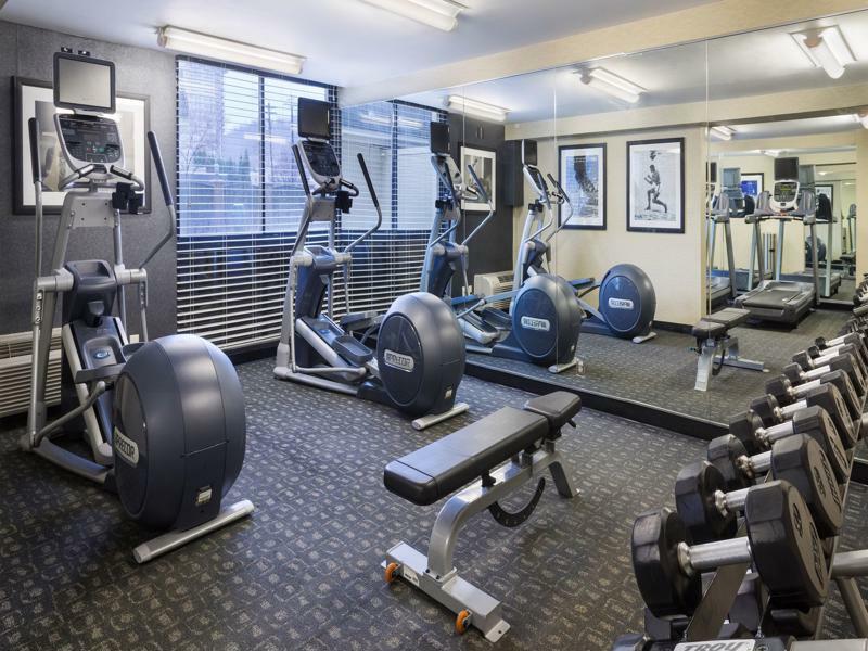 Holiday Inn Cincinnati-Riverfront By Ihg Covington Bagian luar foto